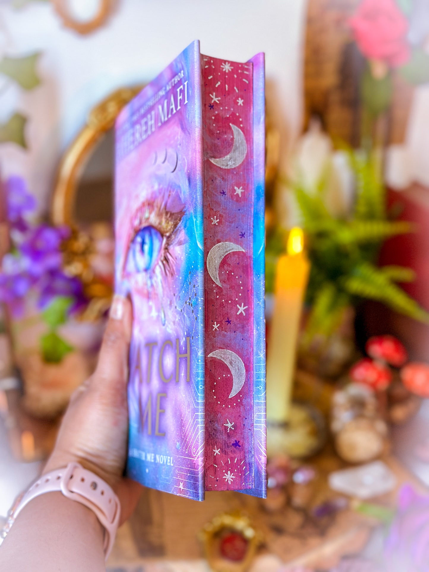 Watch Me HANDPAINTED BOOK EDGES - Tahereh Mafi - Special Edition Foreedge Art Books