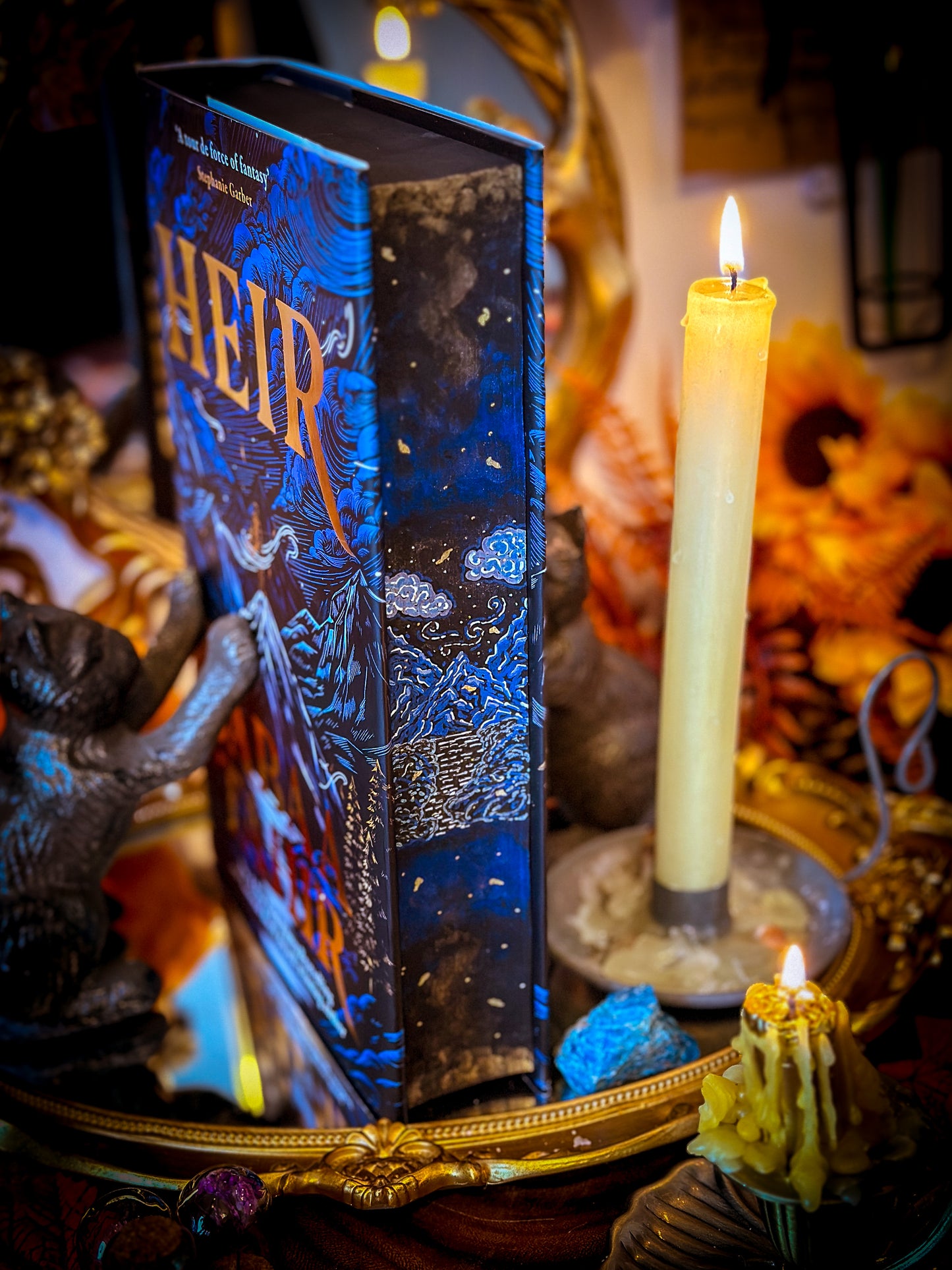 HEIR Hand-painted BOOK EDGES - Sabaa Tahir - Fore-edge Painting