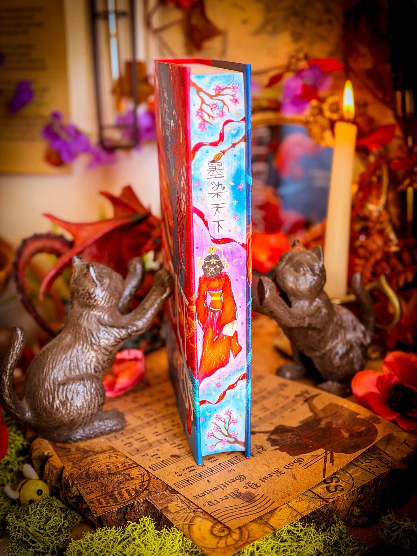THE POET EMPRESS hand-painted book edges - Special Edition Book