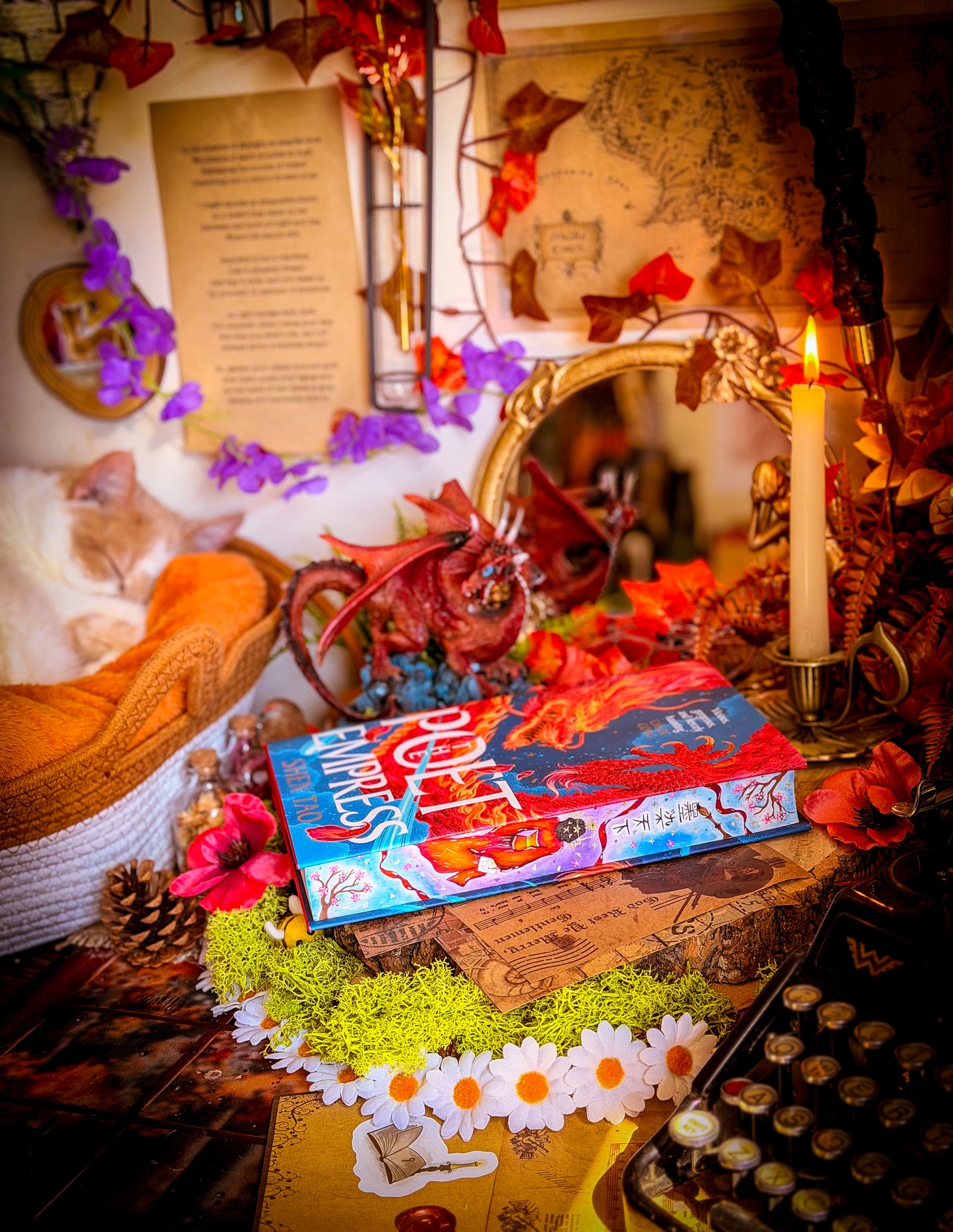 THE POET EMPRESS hand-painted book edges - Special Edition Book