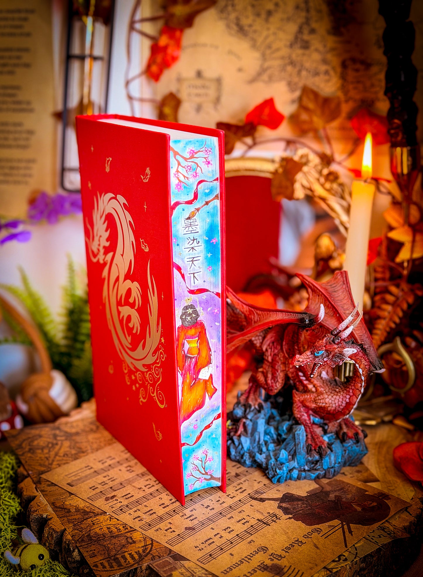 THE POET EMPRESS hand-painted book edges - Special Edition Book