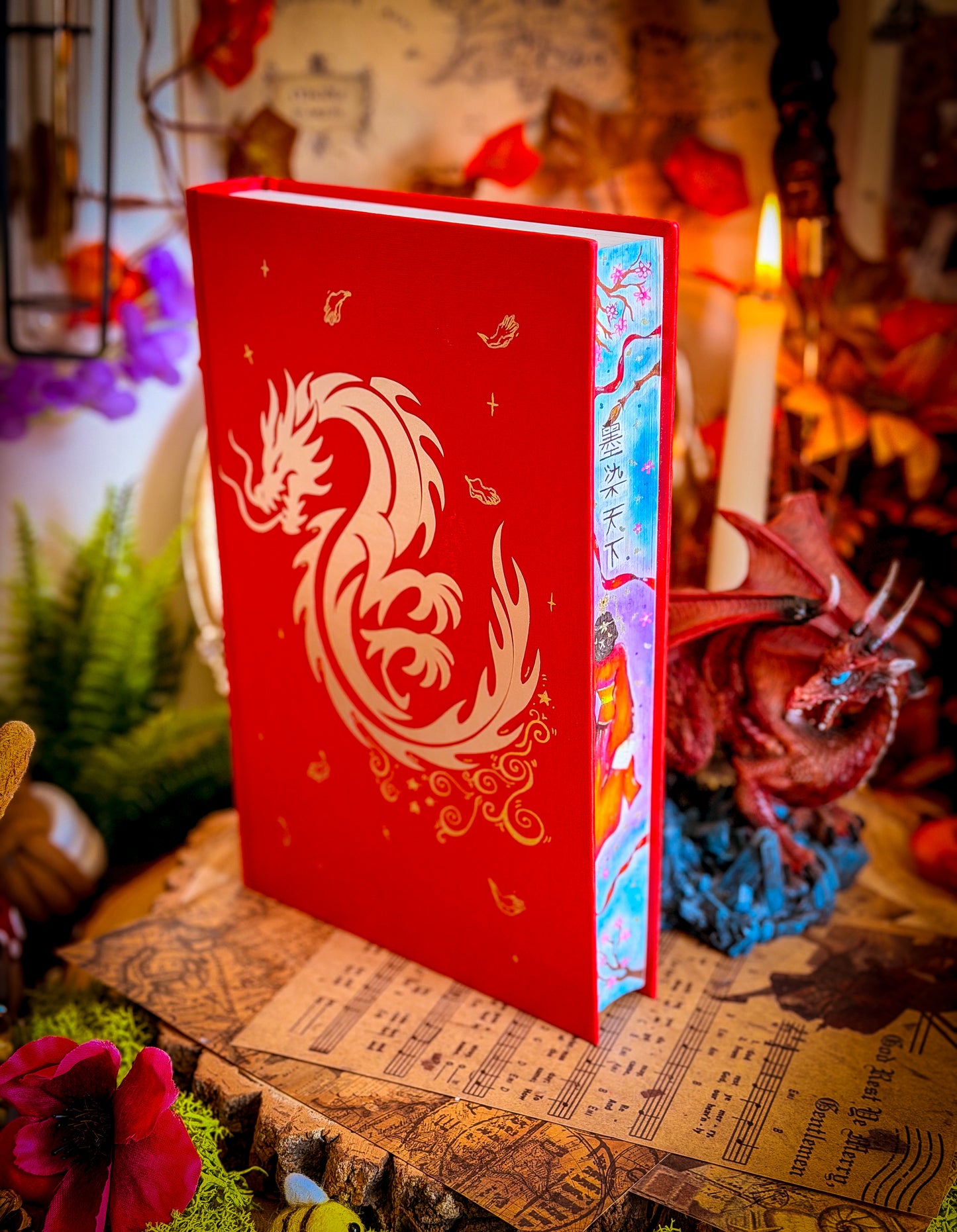 THE POET EMPRESS hand-painted book edges - Special Edition Book