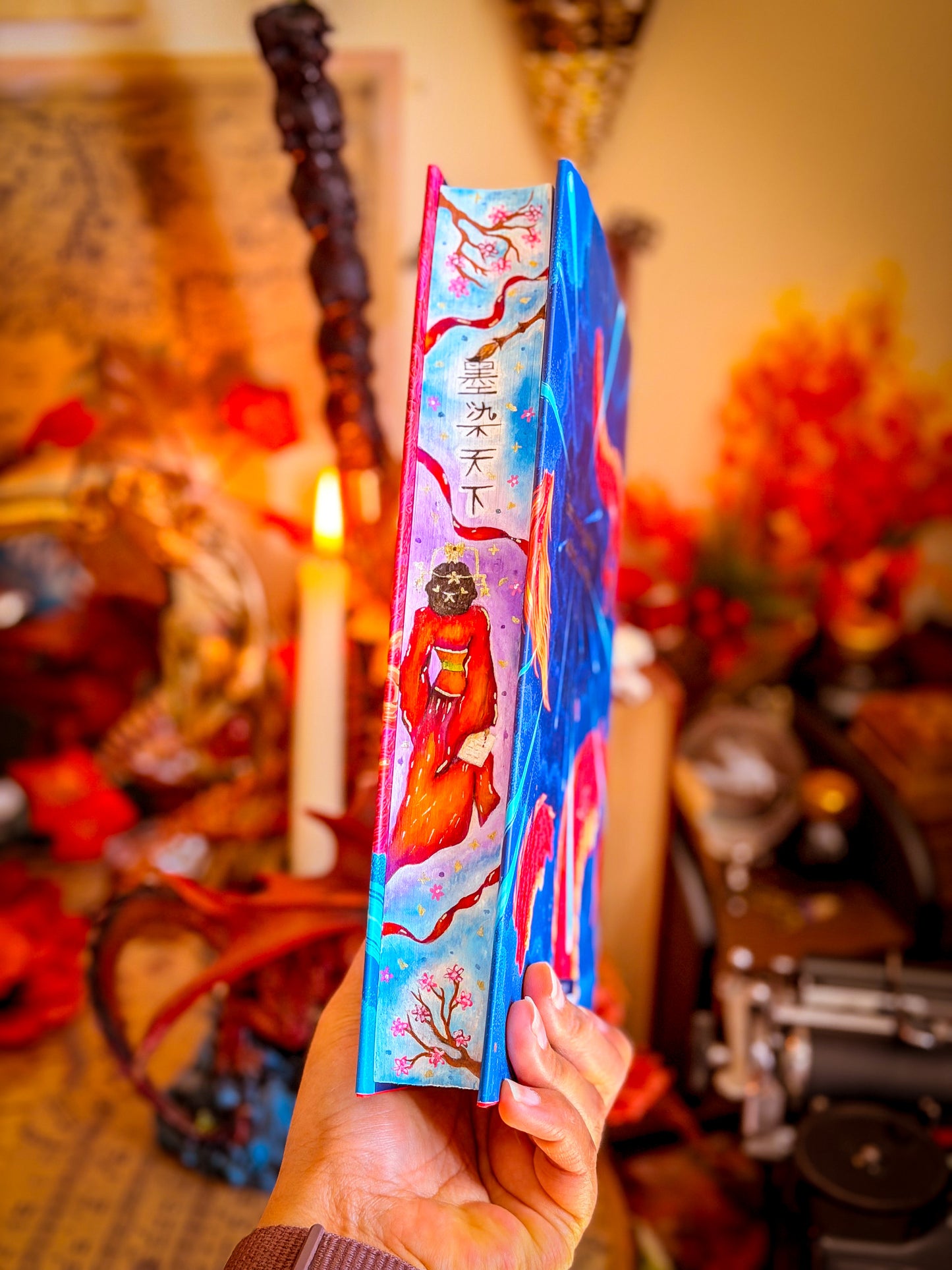 THE POET EMPRESS hand-painted book edges - Special Edition Book