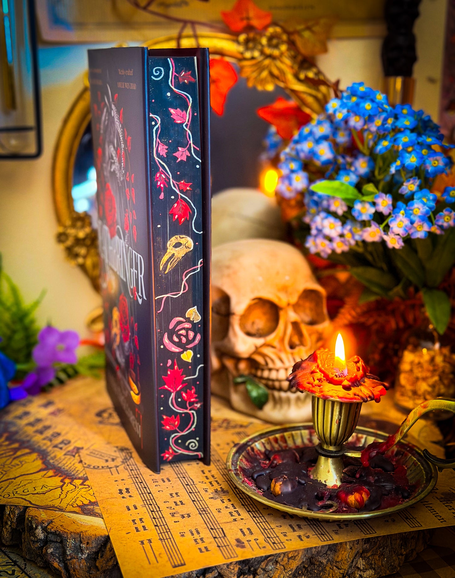 DEATHBRINGER hand-painted book edges - Sonia Tagliareni Book