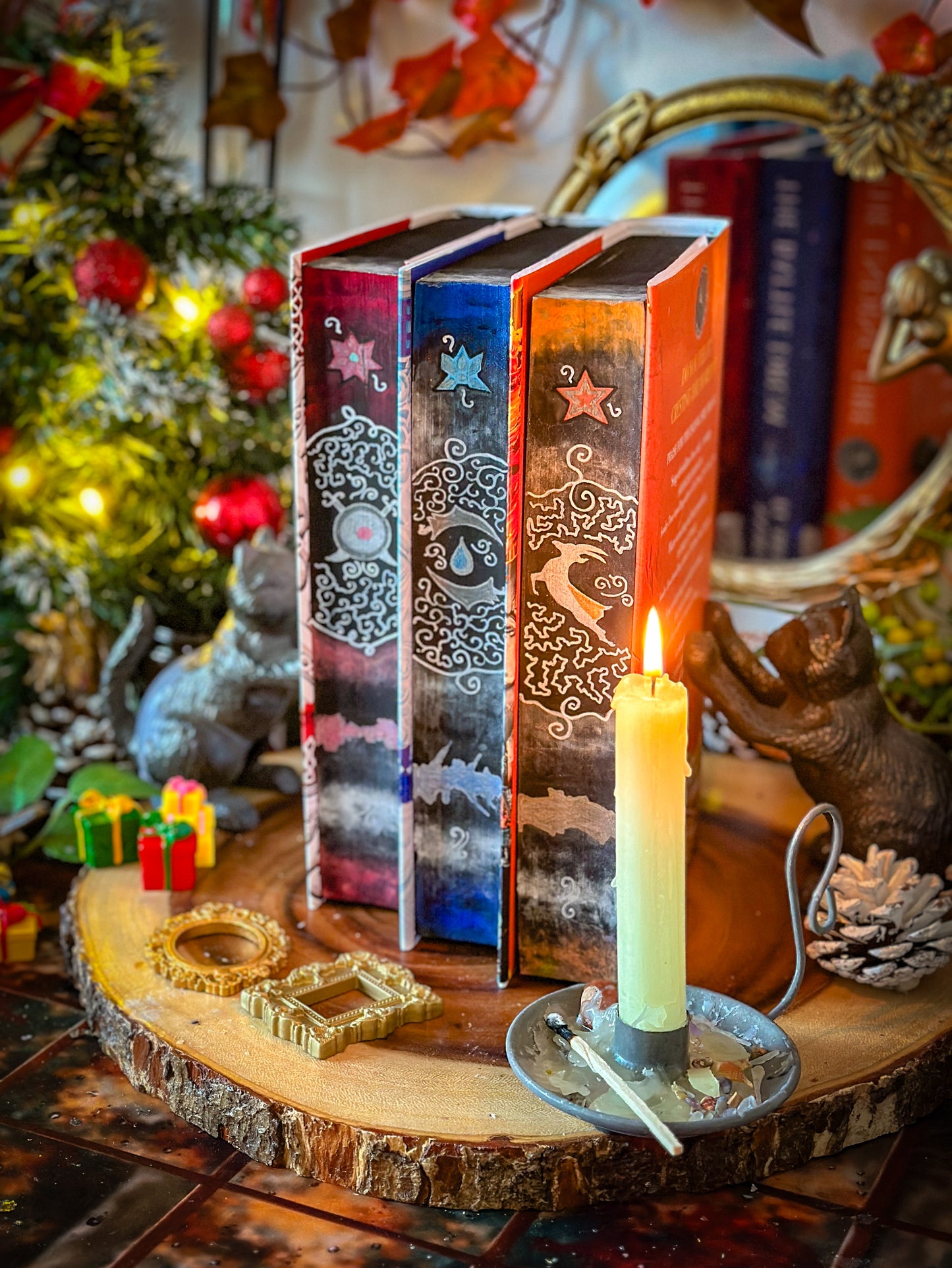 THE FINAL STRIFE hand-painted book edges -  The Ending Fire Trilogy Saara El-Arifi Books