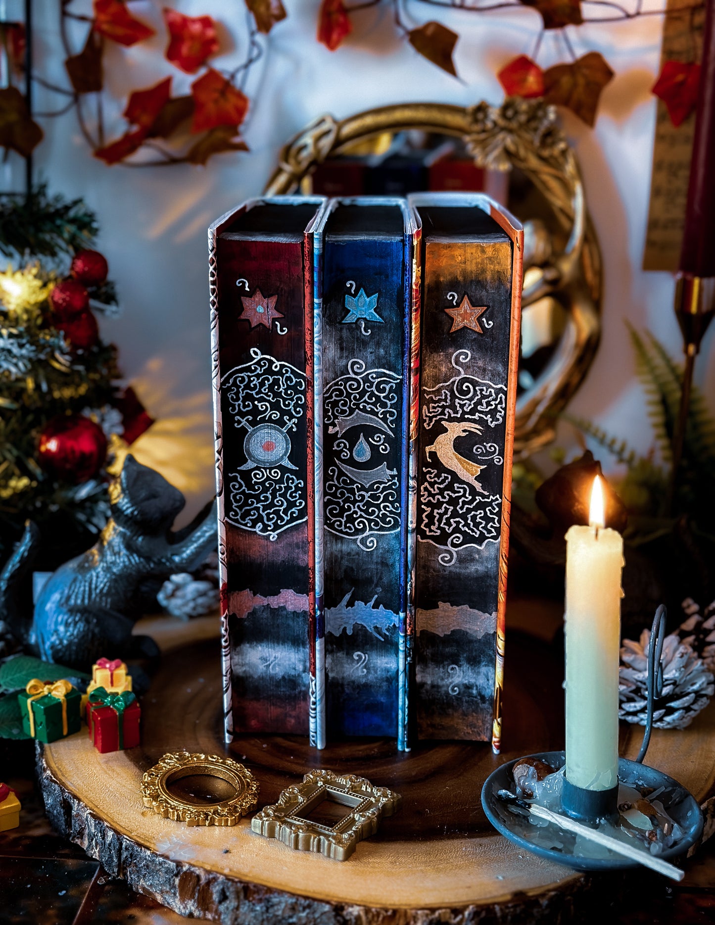 THE FINAL STRIFE hand-painted book edges -  The Ending Fire Trilogy Saara El-Arifi Books