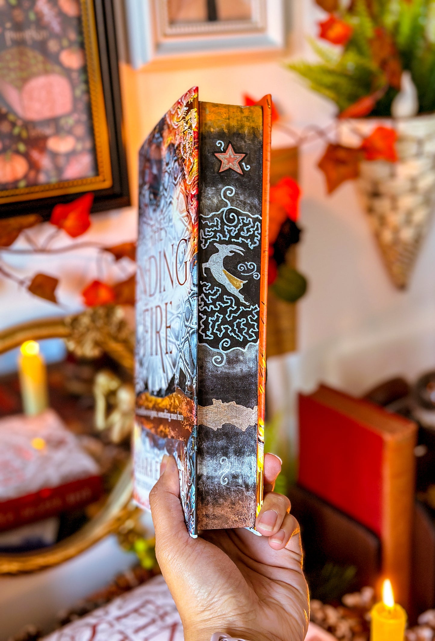 THE FINAL STRIFE hand-painted book edges -  The Ending Fire Trilogy Saara El-Arifi Books