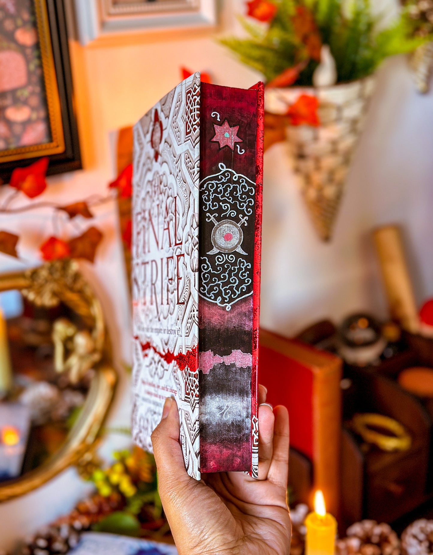 THE FINAL STRIFE hand-painted book edges -  The Ending Fire Trilogy Saara El-Arifi Books