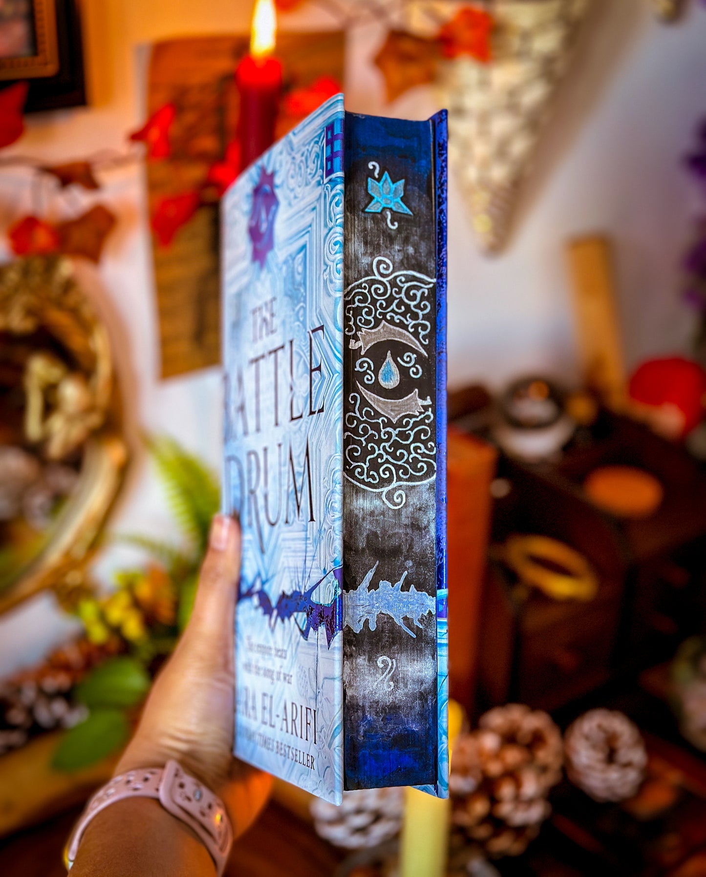 THE FINAL STRIFE hand-painted book edges -  The Ending Fire Trilogy Saara El-Arifi Books